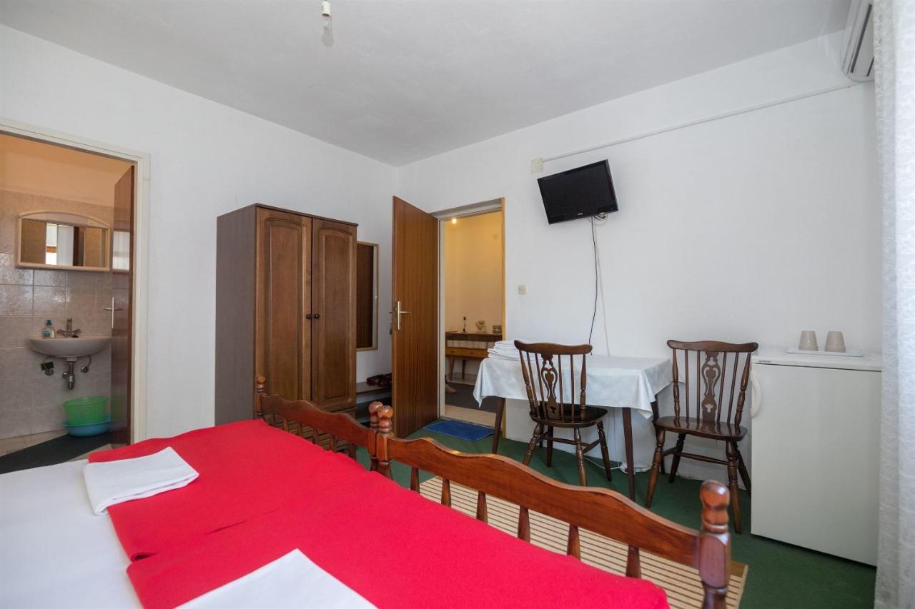 Apartment Ante Tonci Макарска Екстериор снимка
