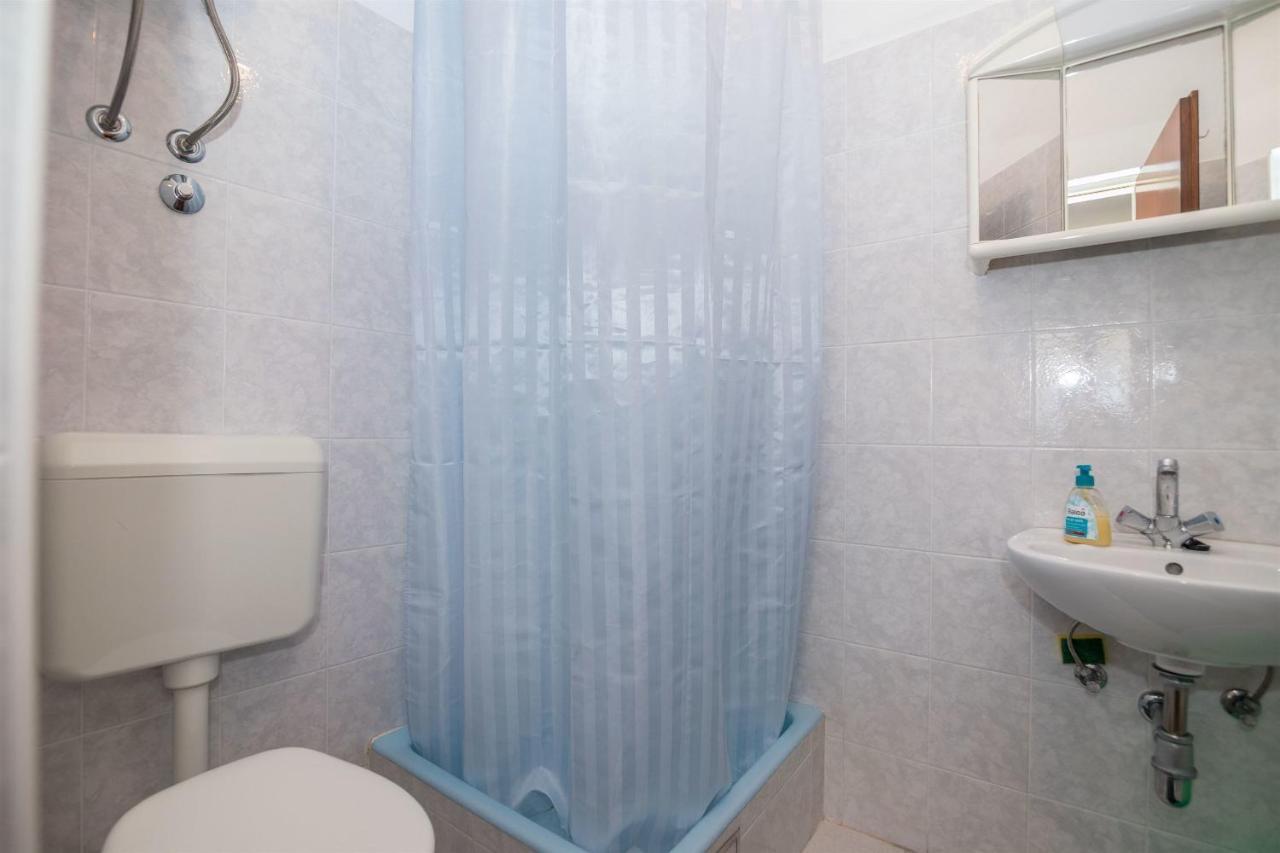 Apartment Ante Tonci Макарска Екстериор снимка